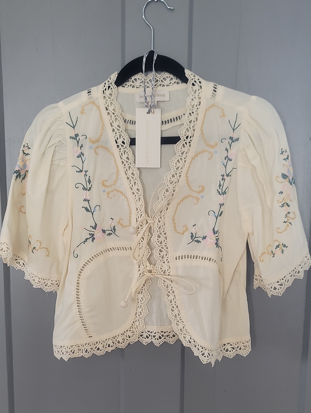 Jennifer And Grace Embroidered Cream Lace-Trim Women's Blouse